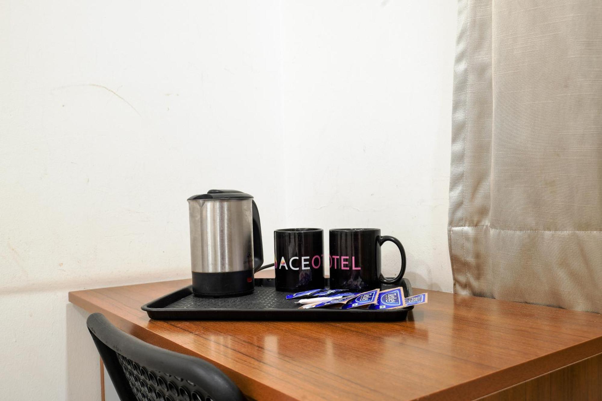 Aceotel Inn Flamingo Indore Esterno foto