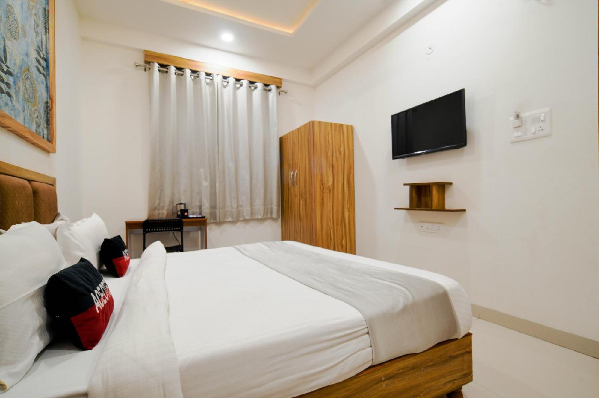 Aceotel Inn Flamingo Indore Esterno foto