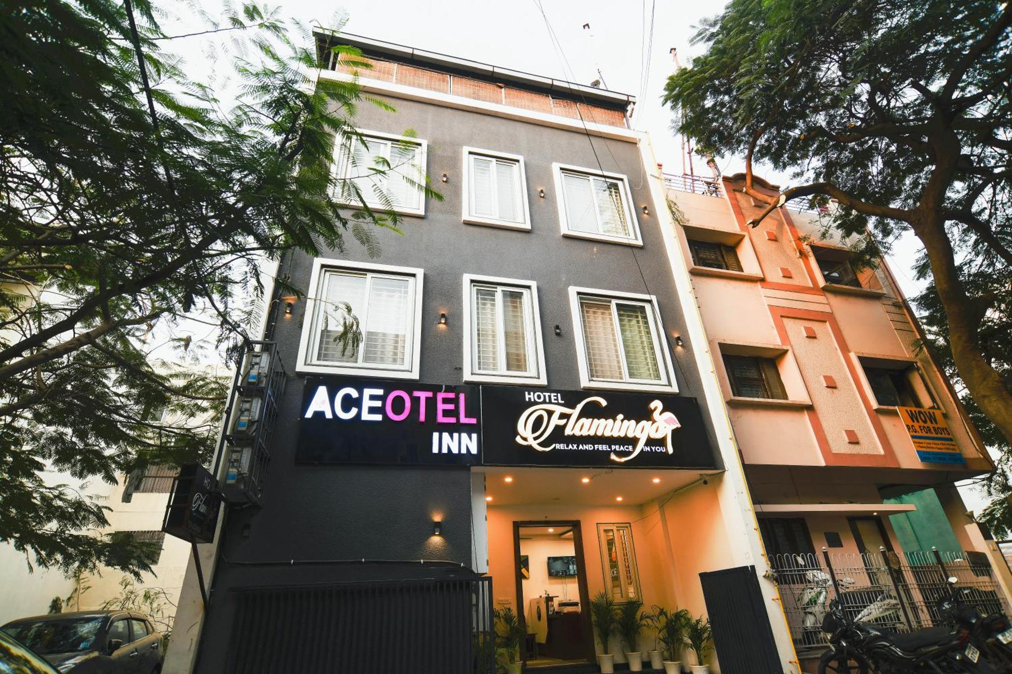 Aceotel Inn Flamingo Indore Esterno foto