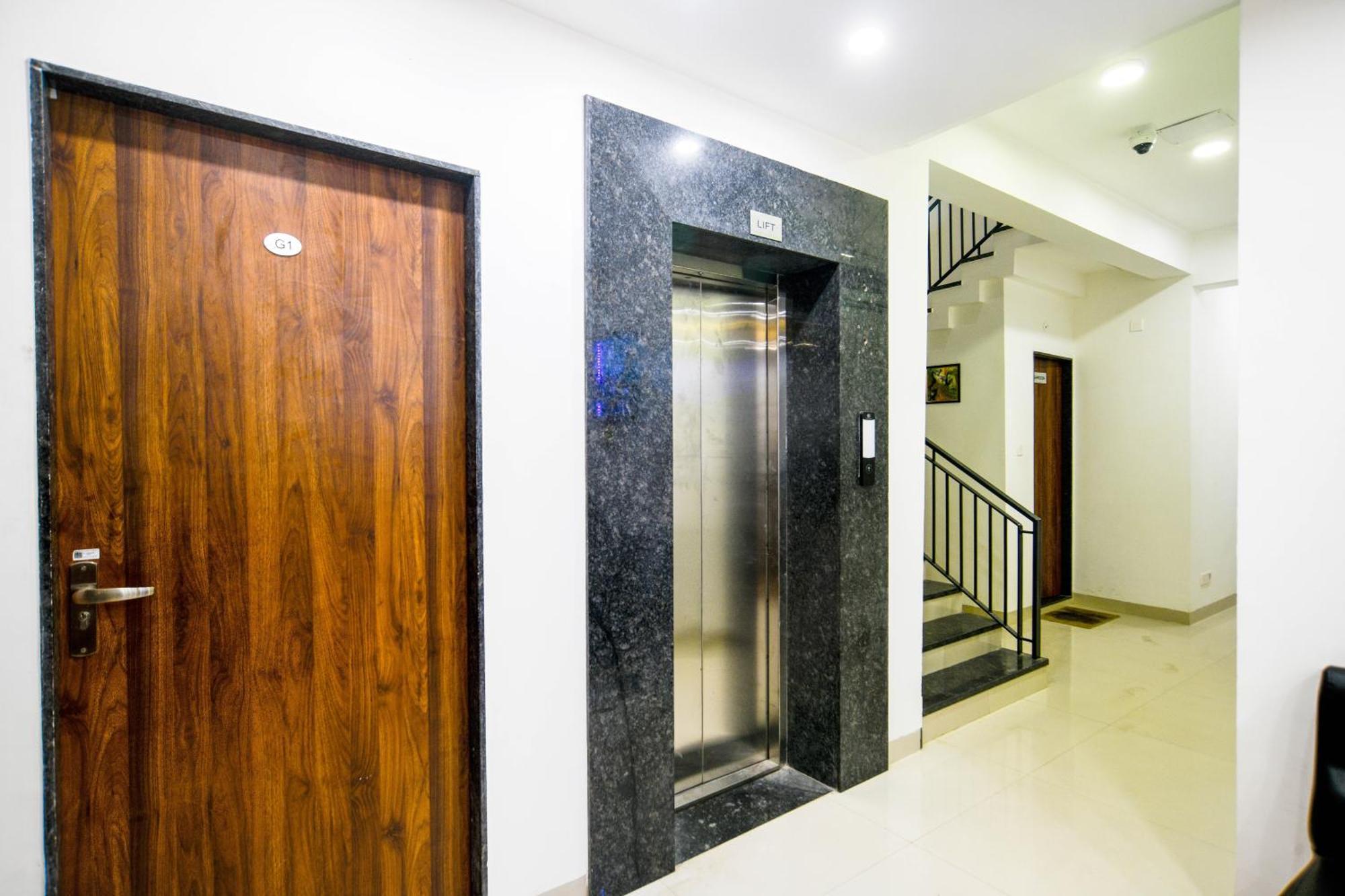 Aceotel Inn Flamingo Indore Esterno foto
