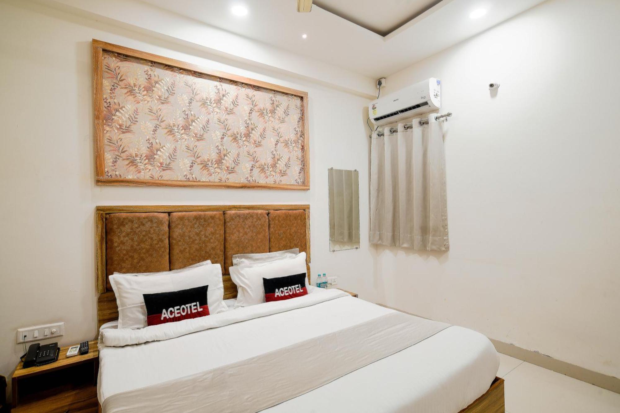Aceotel Inn Flamingo Indore Esterno foto